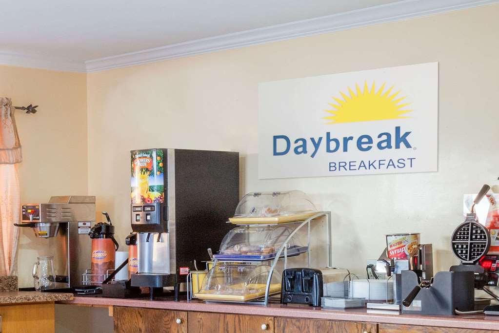 Days Inn by Wyndham Canton
