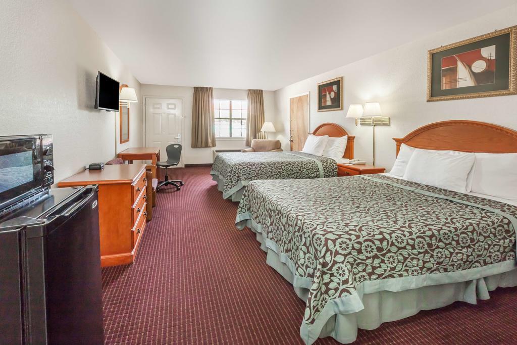 Days Inn by Wyndham Canton
