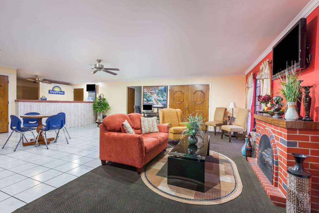Days Inn by Wyndham Canton