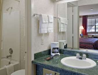 Red Roof Inn Canton TX