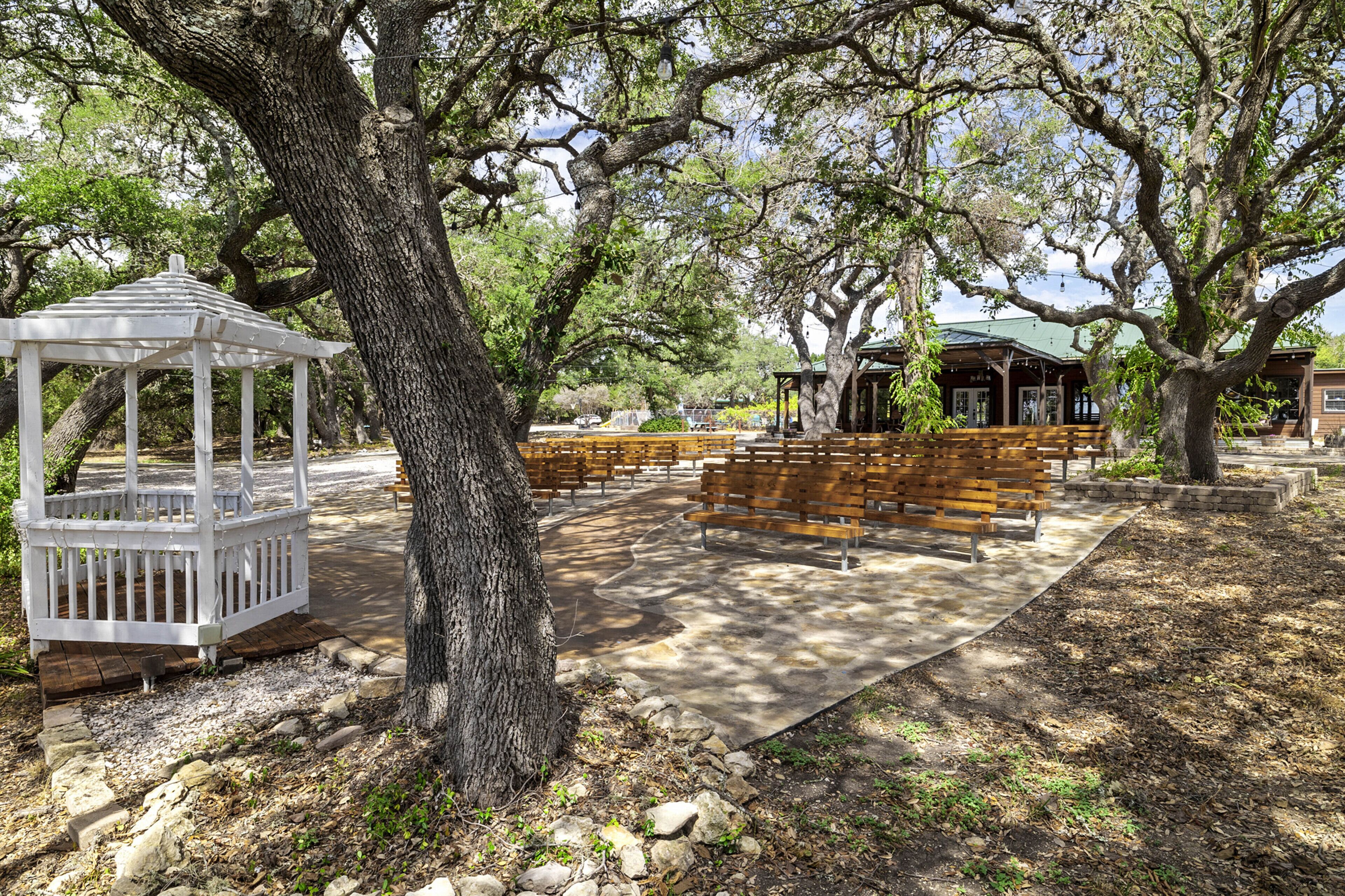Canyon Lake Cabins