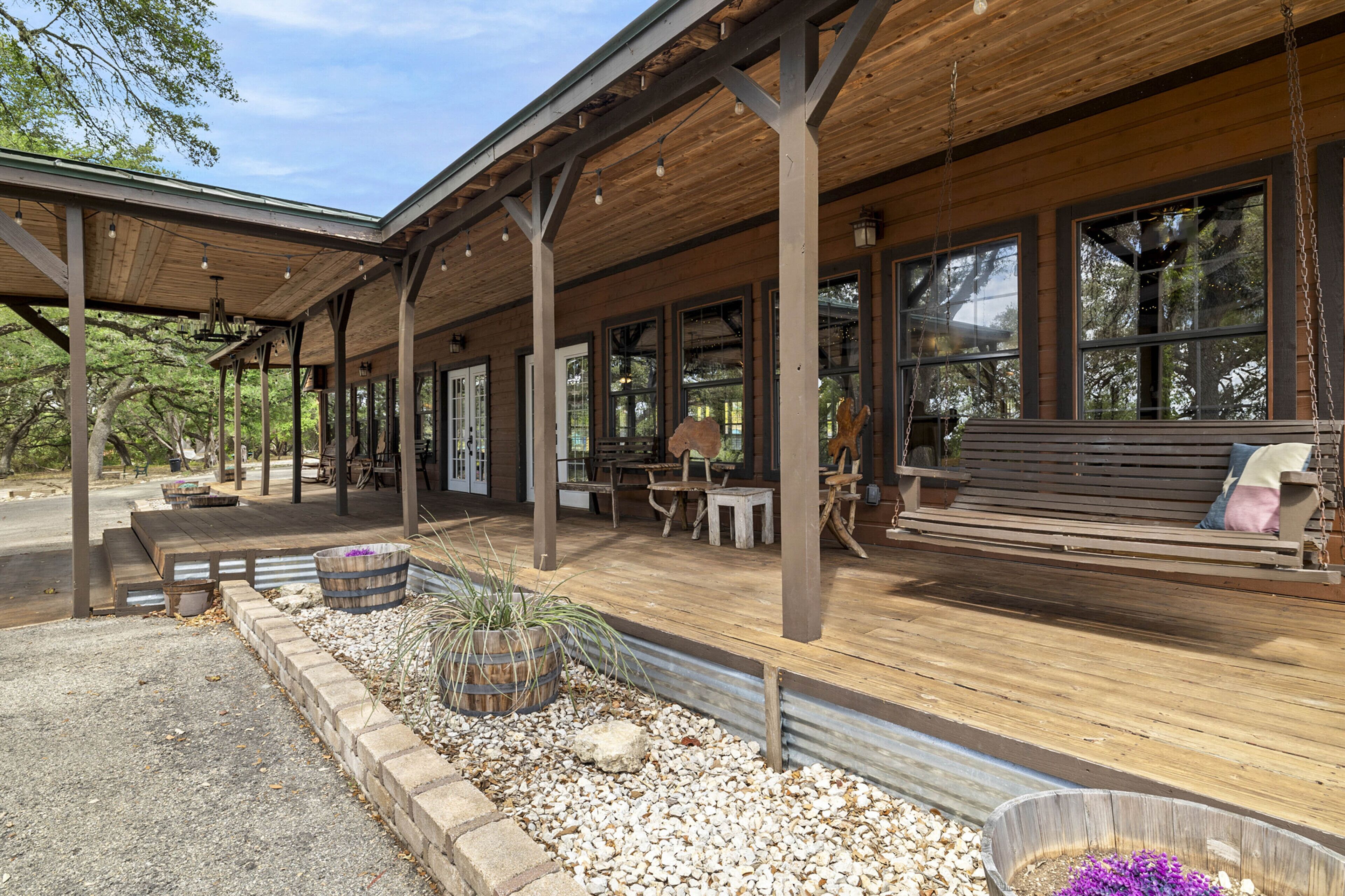 Canyon Lake Cabins