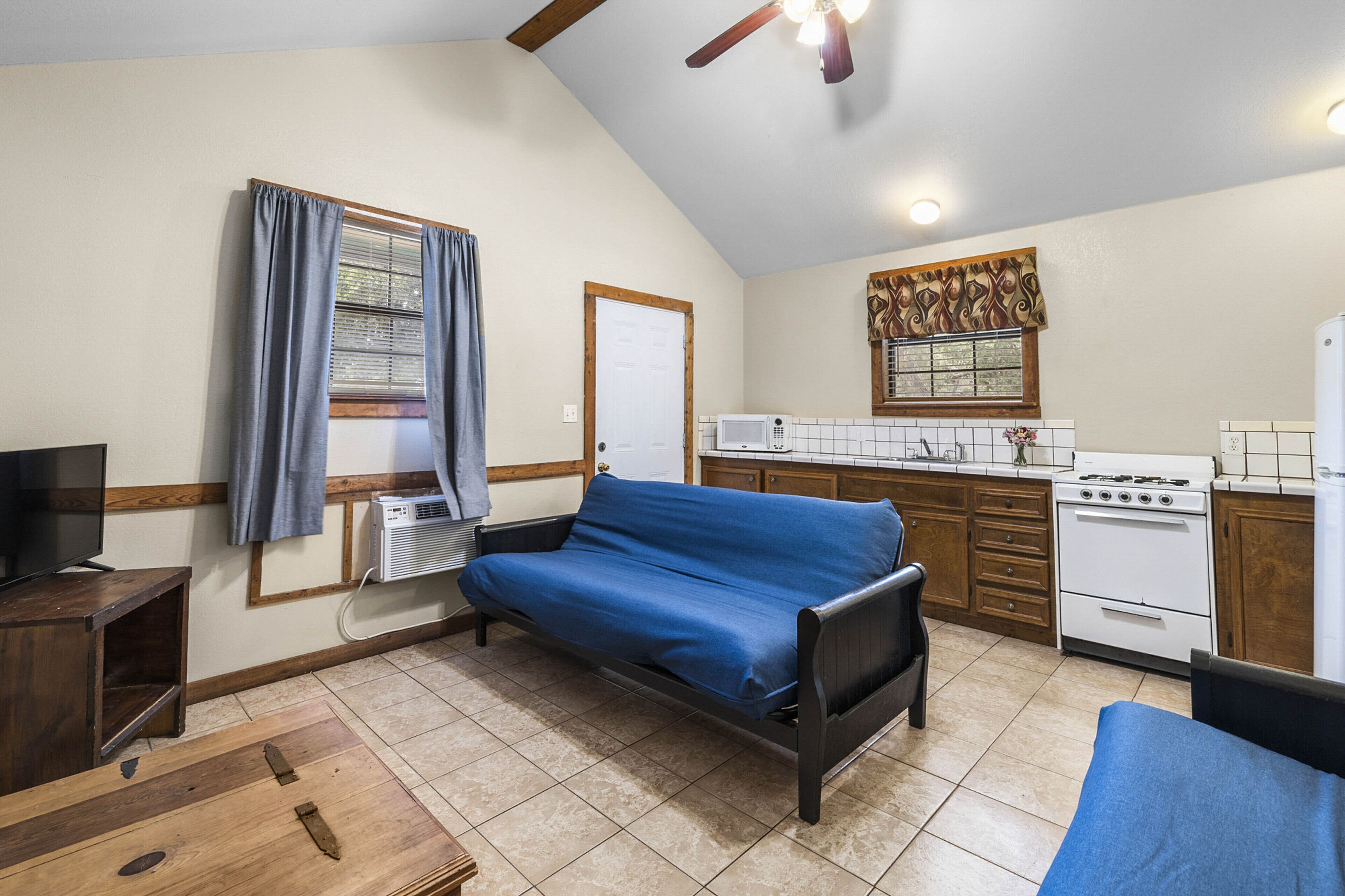 Canyon Lake Cabins