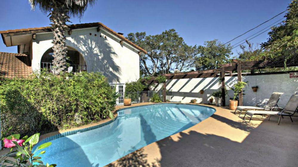 The Lakehouse Bed and Breakfast