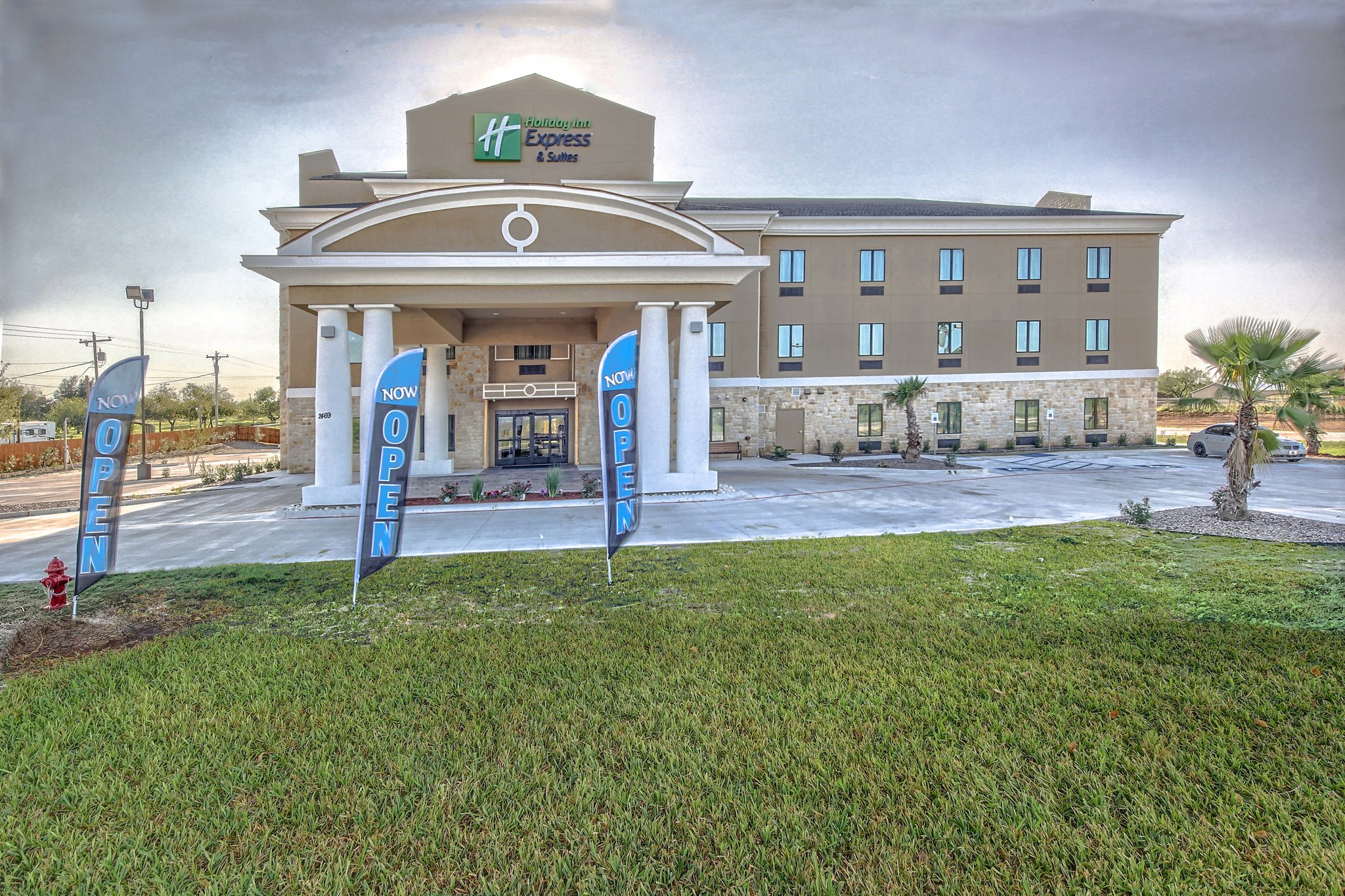 Holiday Inn Express & Suites Carrizo Springs