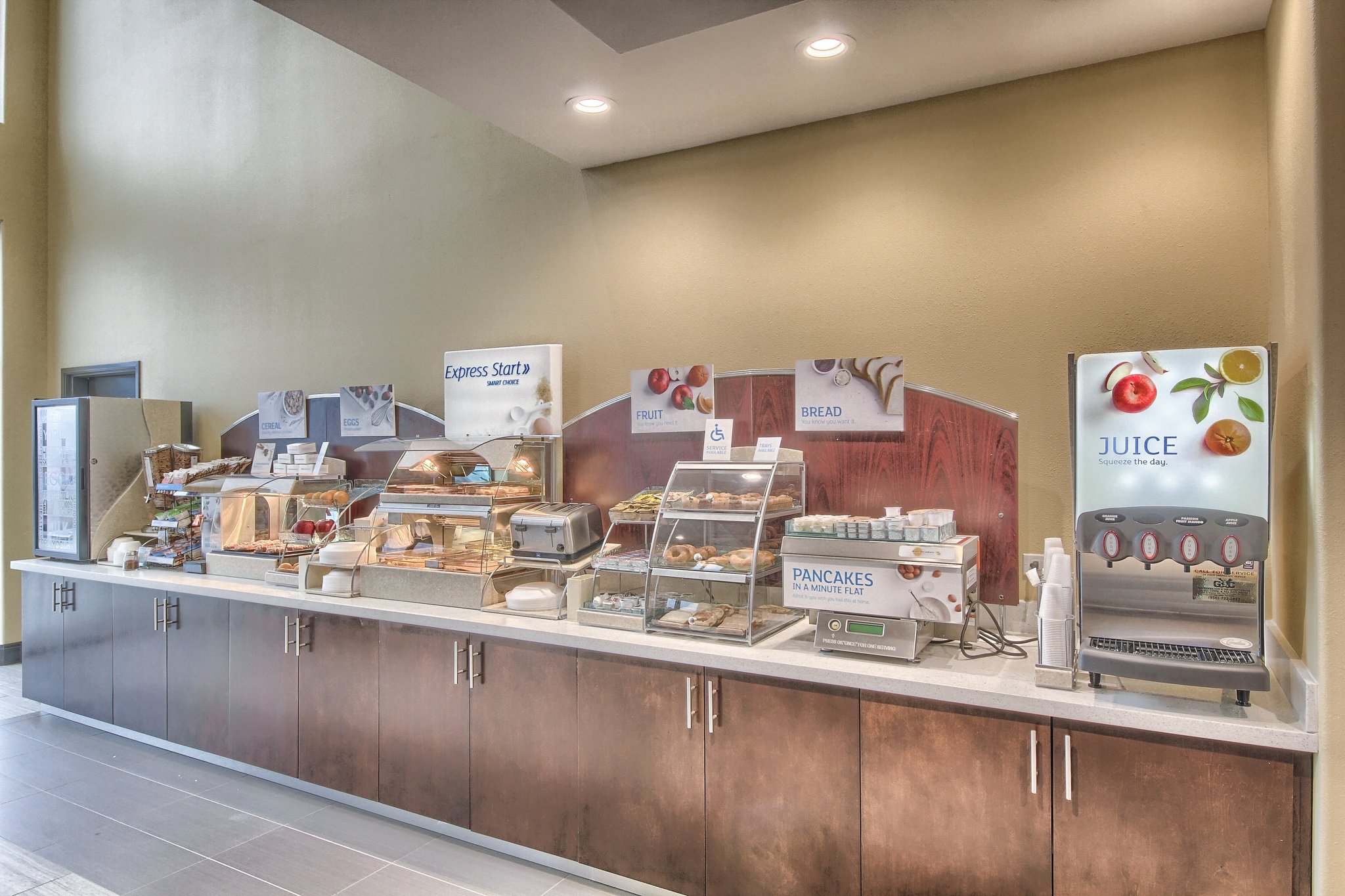 Holiday Inn Express & Suites Carrizo Springs
