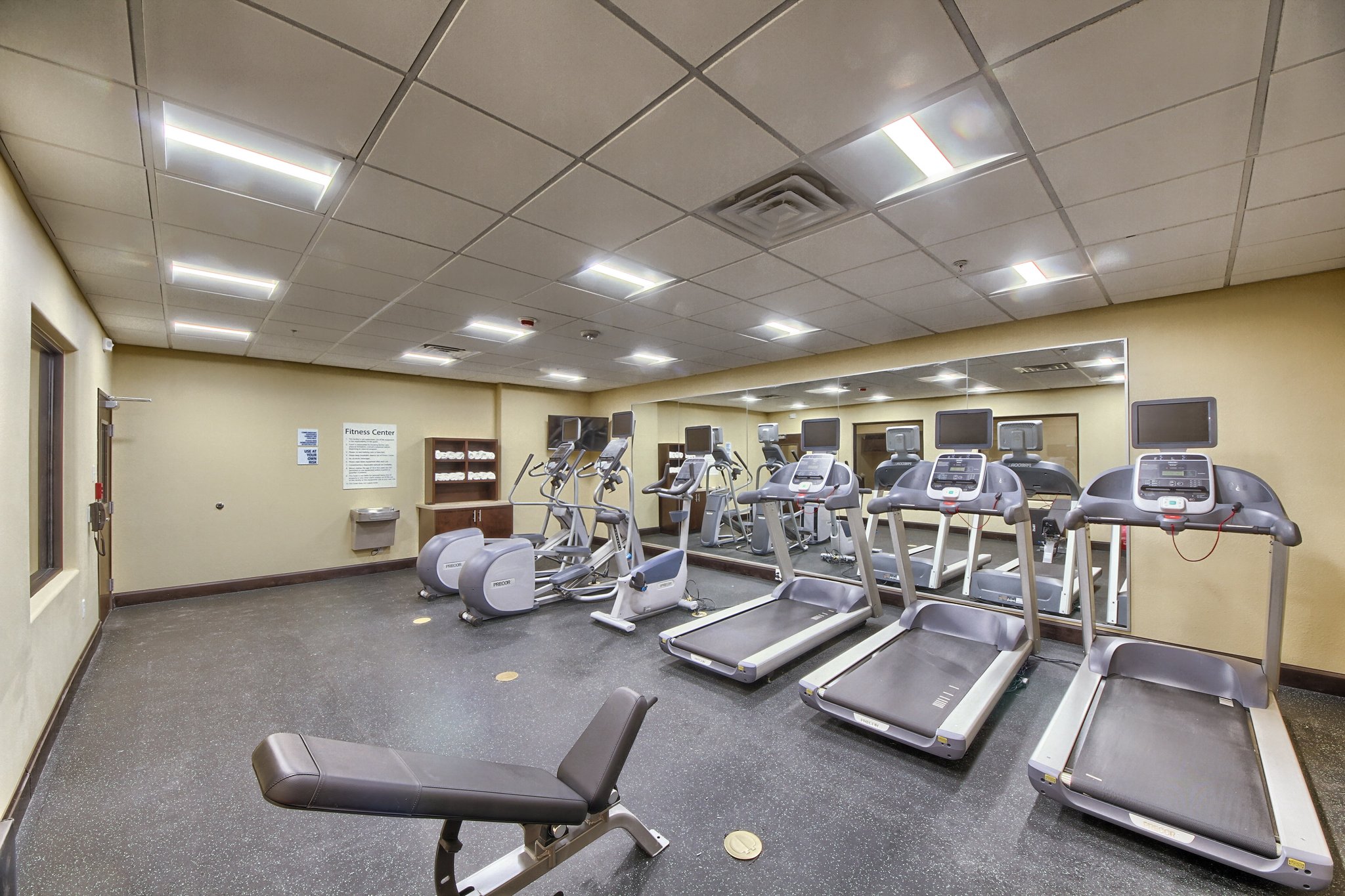 Holiday Inn Express & Suites Carrizo Springs