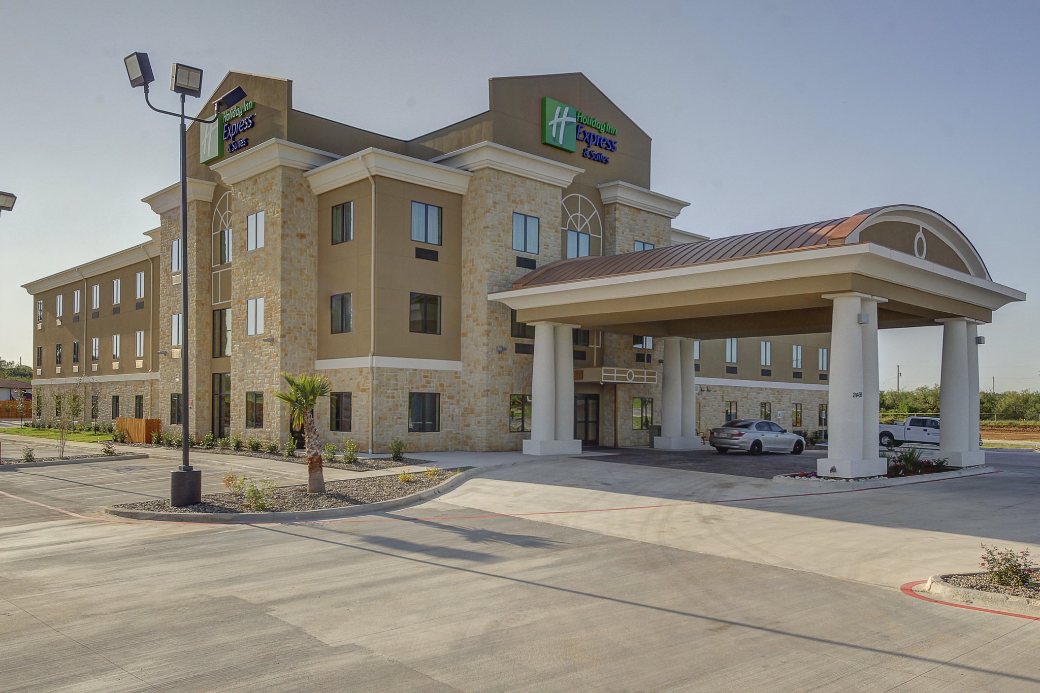 Holiday Inn Express & Suites Carrizo Springs