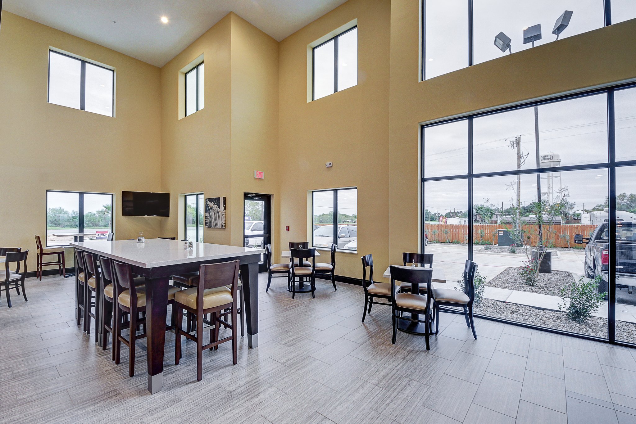 Holiday Inn Express & Suites Carrizo Springs