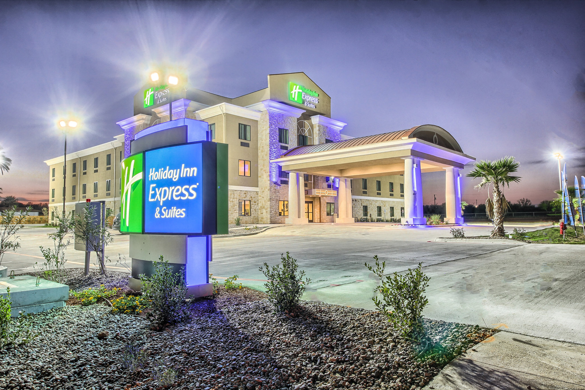 Holiday Inn Express & Suites Carrizo Springs
