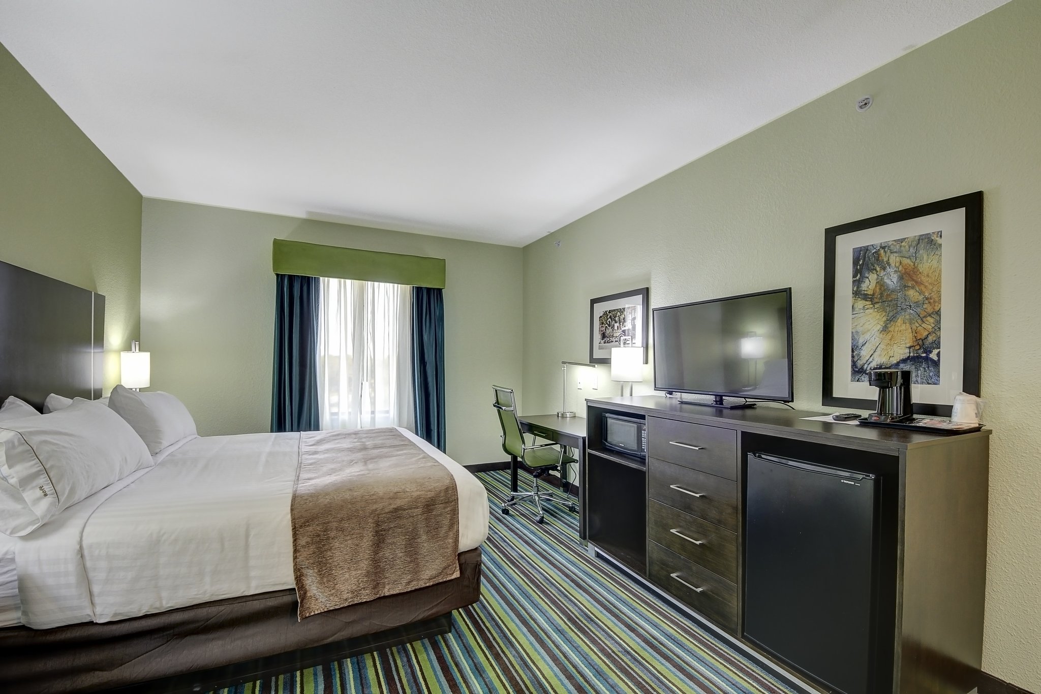 Holiday Inn Express & Suites Carrizo Springs