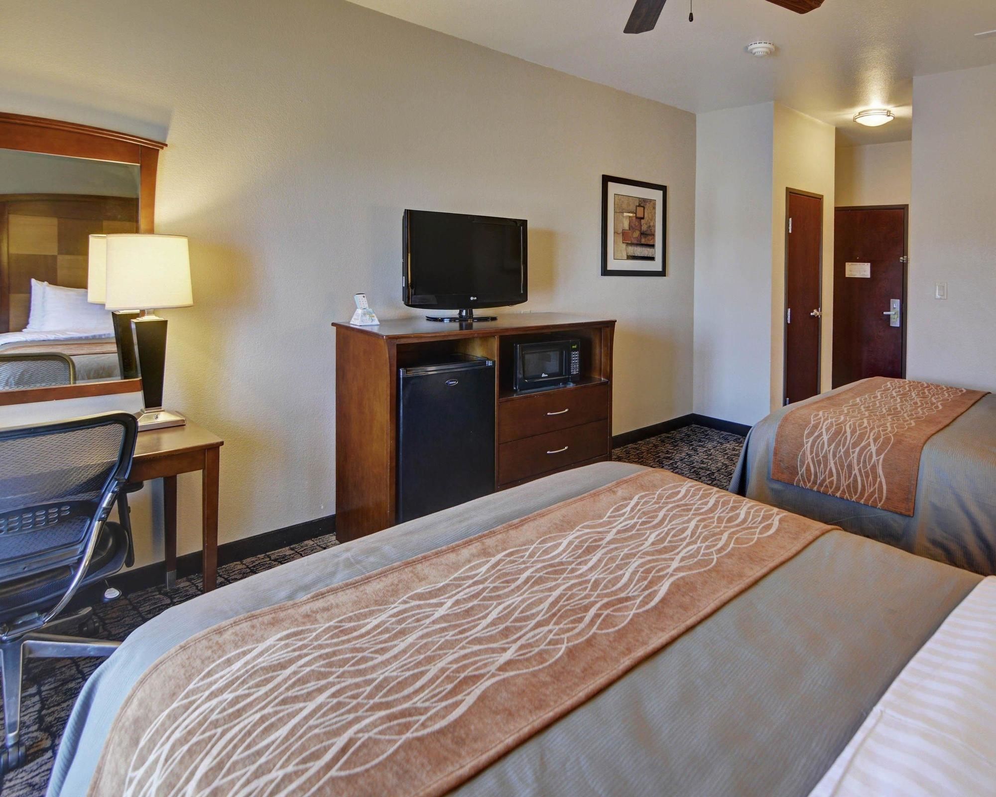 Best Western Carthage Inn & Suites