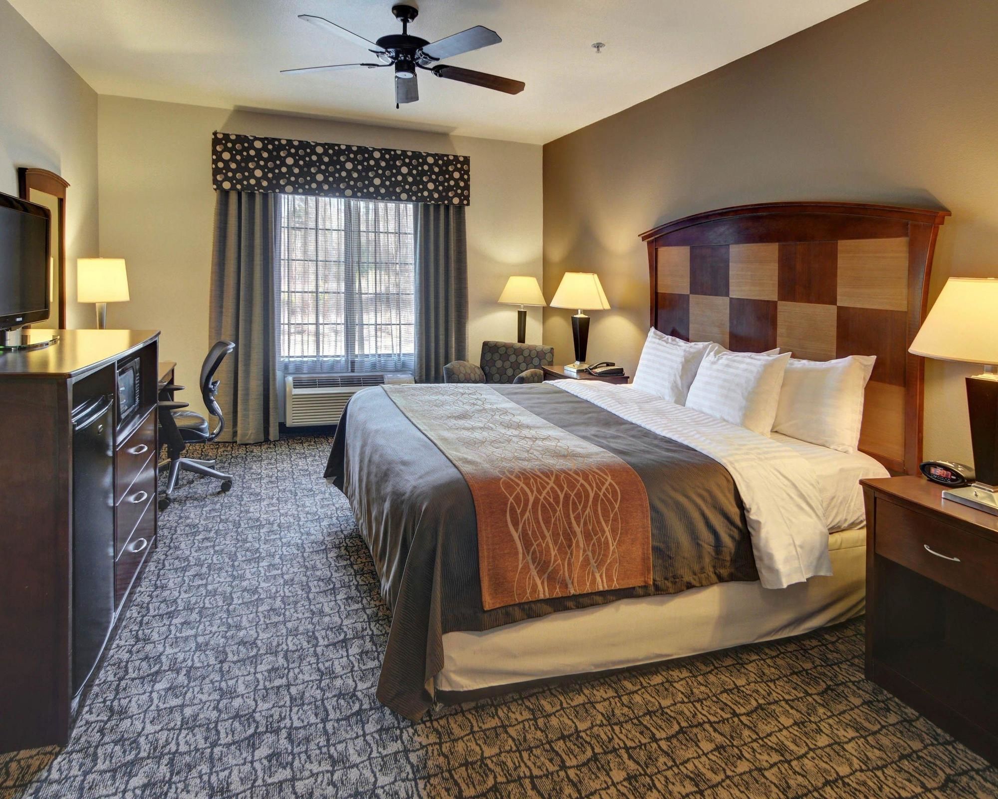 Best Western Carthage Inn & Suites