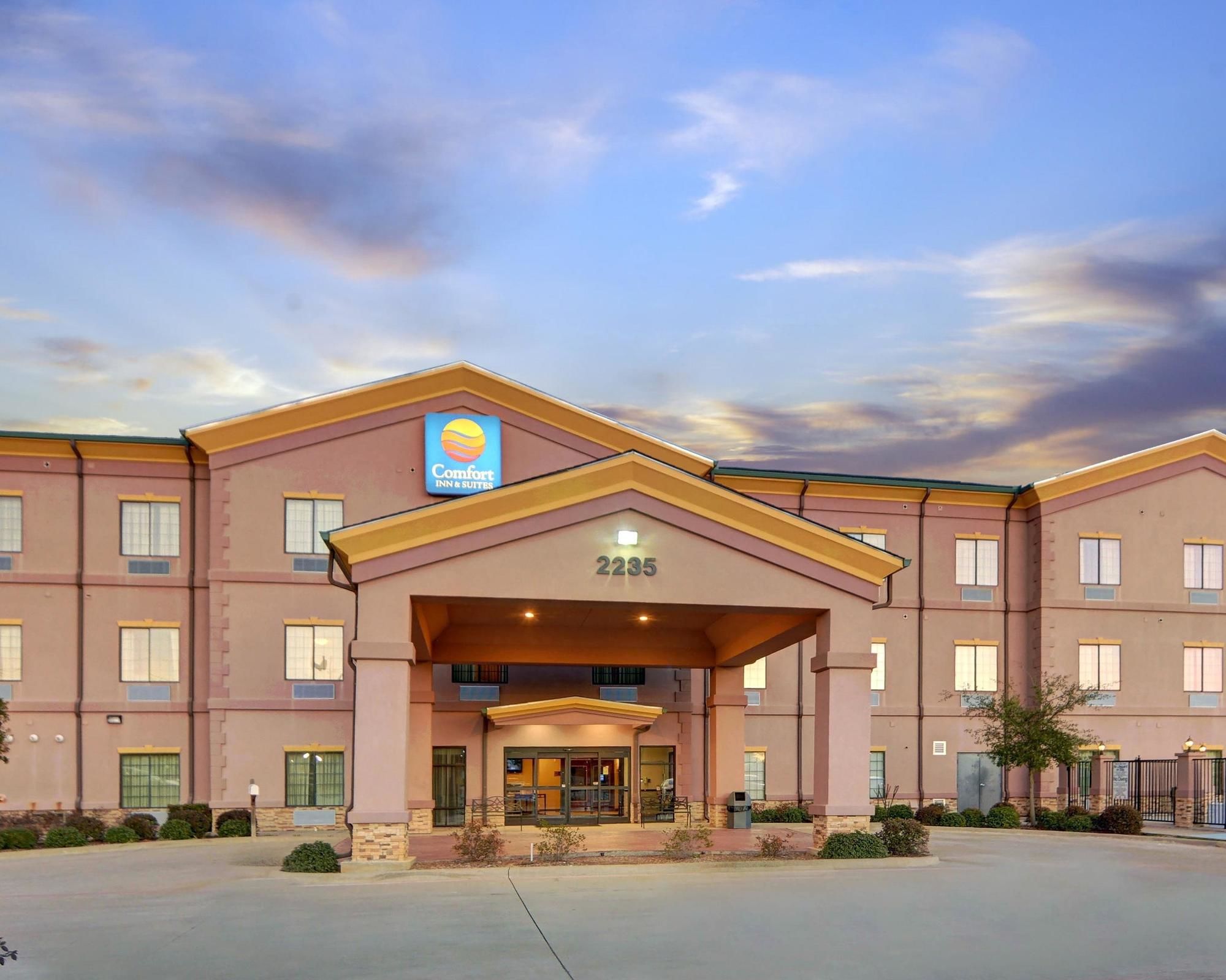 Best Western Carthage Inn & Suites