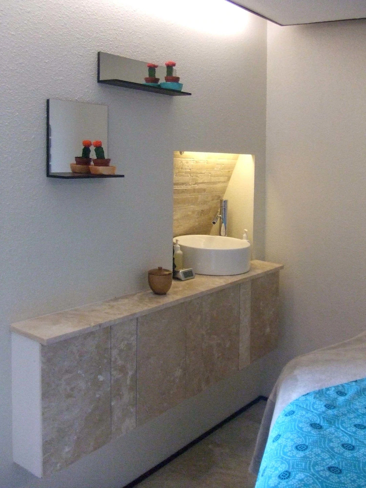 Hillside Boutique Hotel