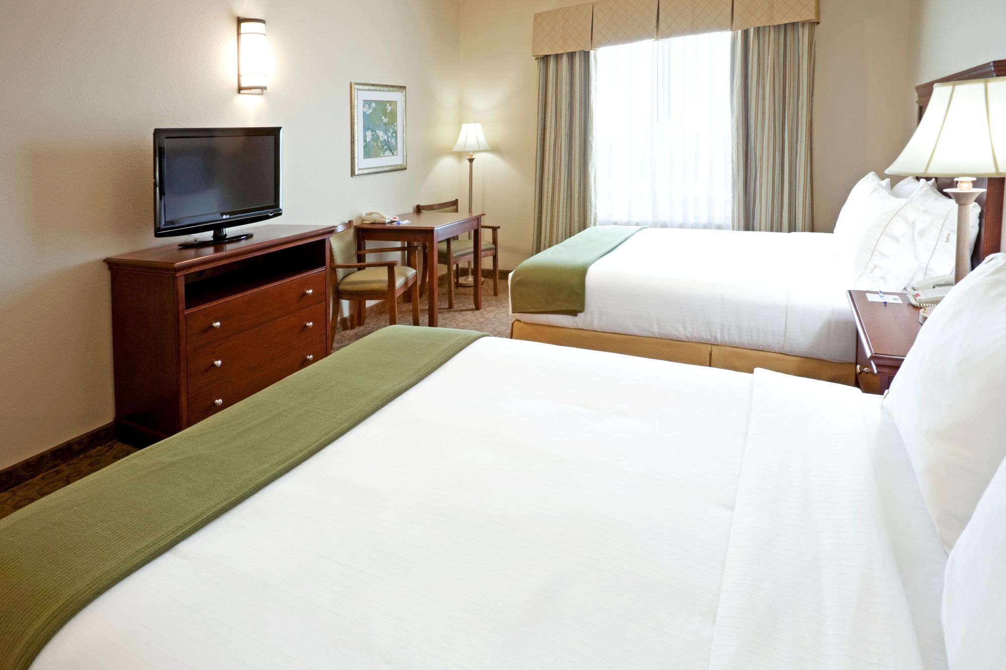 Holiday Inn Express & Suites Dallas Southwest-Cedar Hill, an IHG Hotel