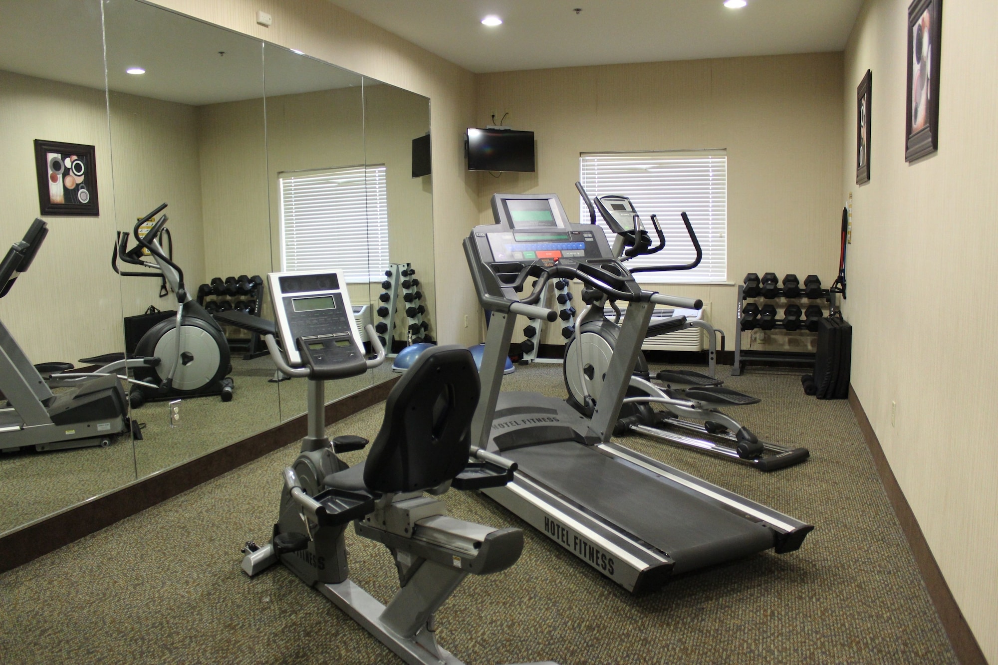 Holiday Inn Express & Suites Dallas Southwest-Cedar Hill, an IHG Hotel