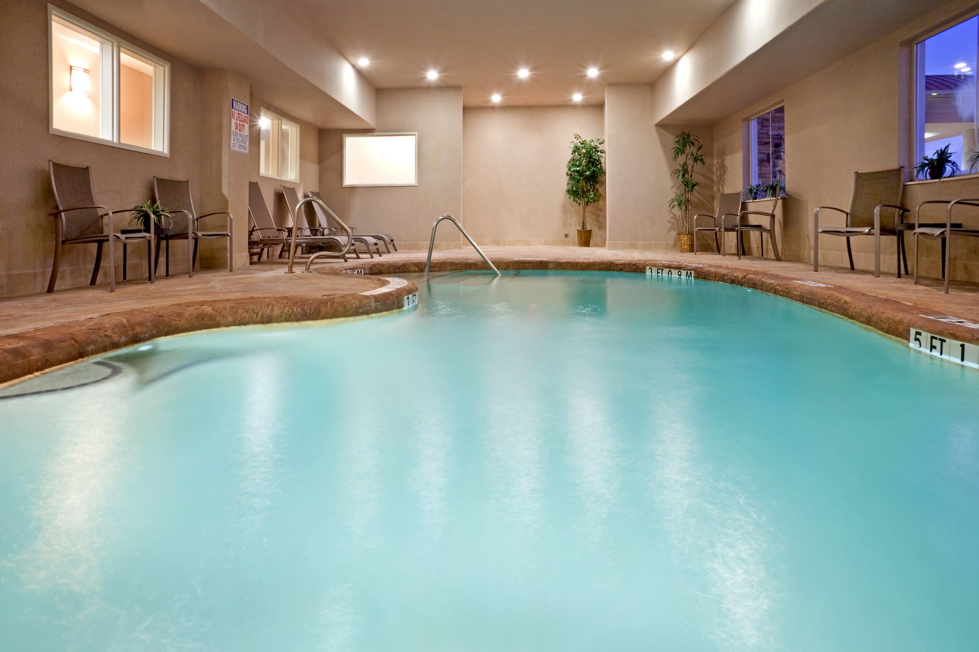 Holiday Inn Express & Suites Dallas Southwest-Cedar Hill, an IHG Hotel
