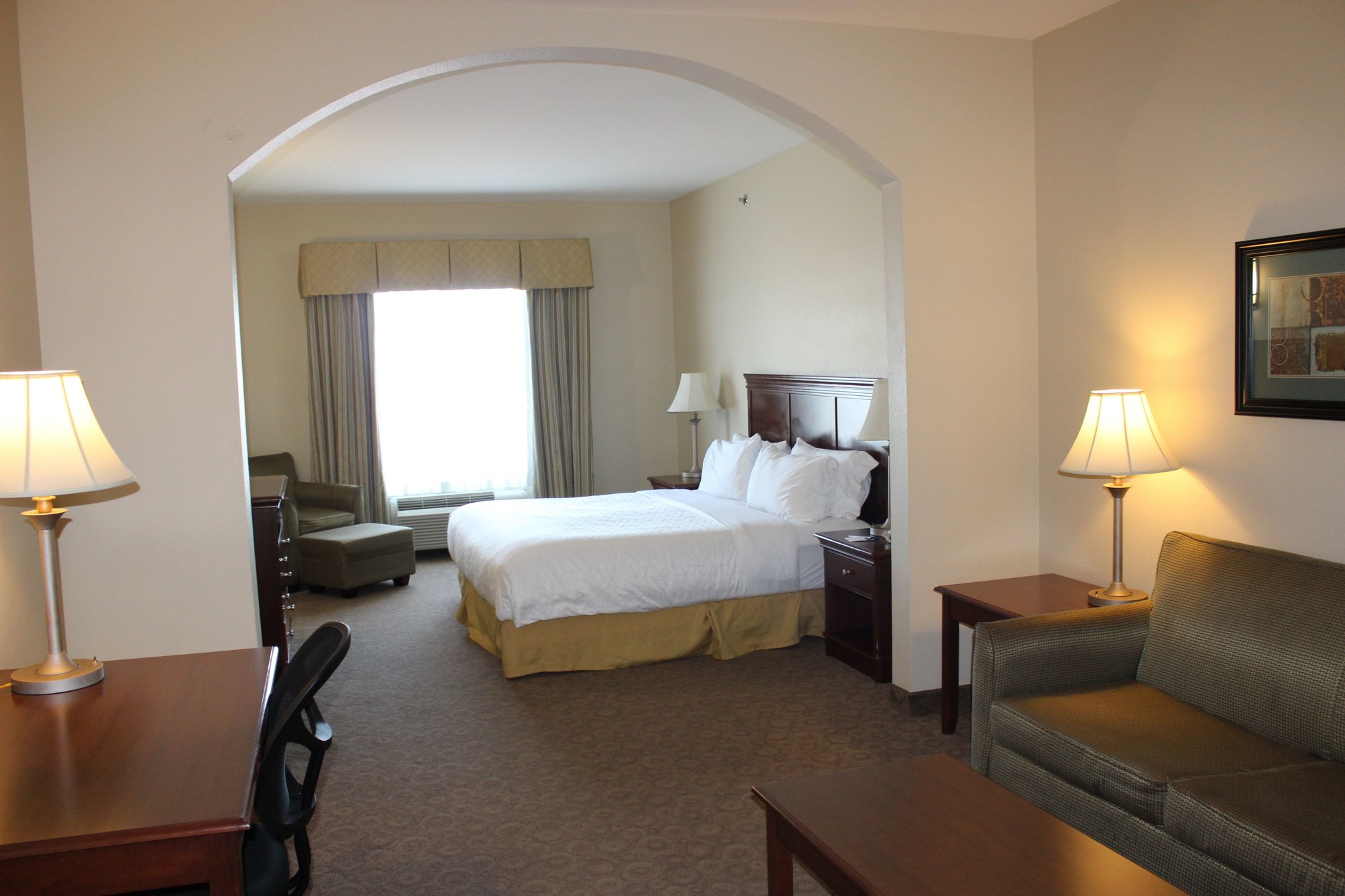 Holiday Inn Express & Suites Dallas Southwest-Cedar Hill, an IHG Hotel