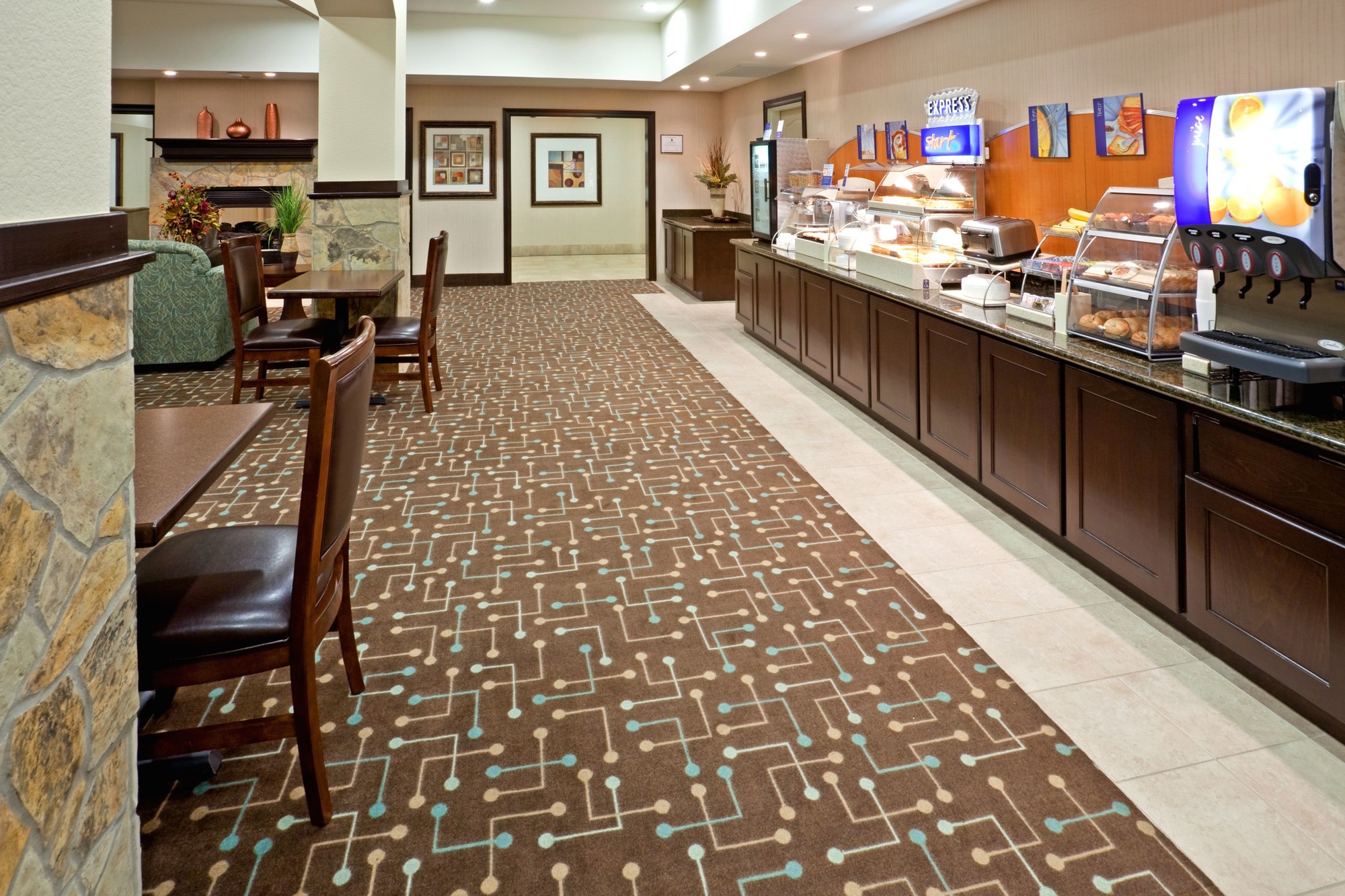 Holiday Inn Express & Suites Dallas Southwest-Cedar Hill, an IHG Hotel