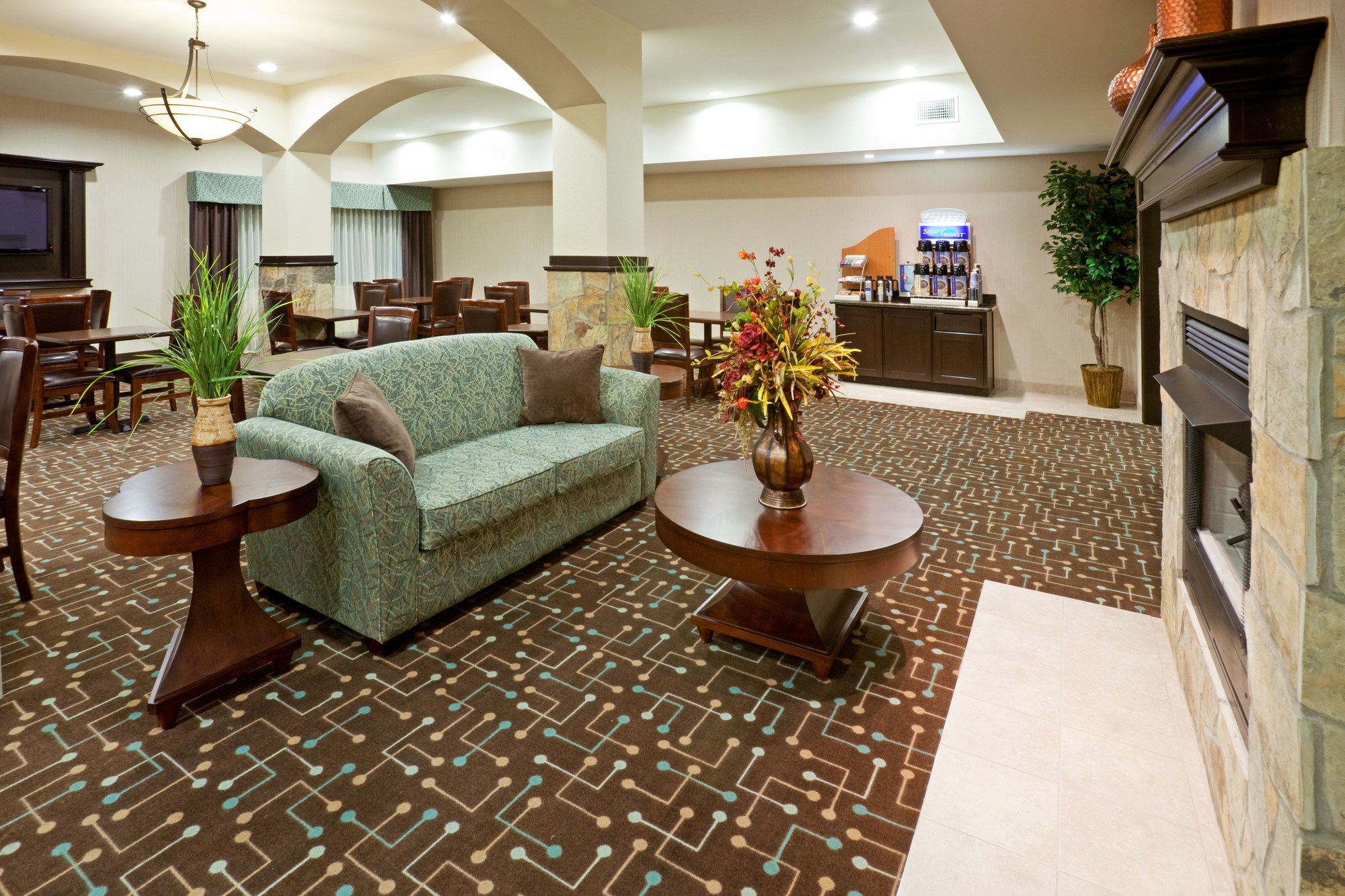 Holiday Inn Express & Suites Dallas Southwest-Cedar Hill, an IHG Hotel