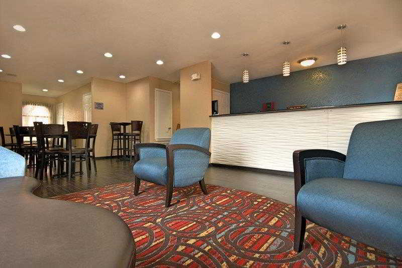 Best Western Cedar Inn