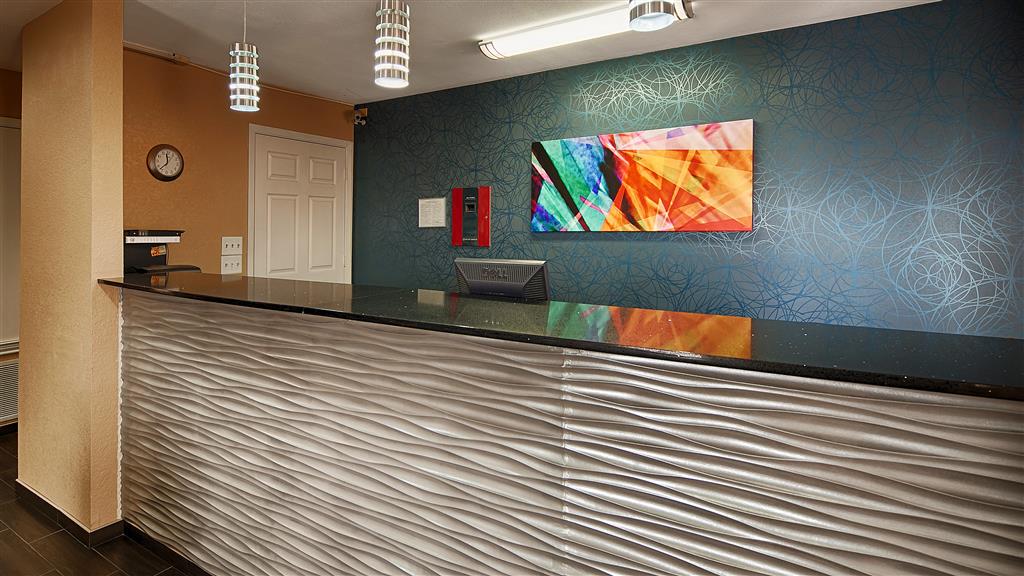 Best Western Cedar Inn