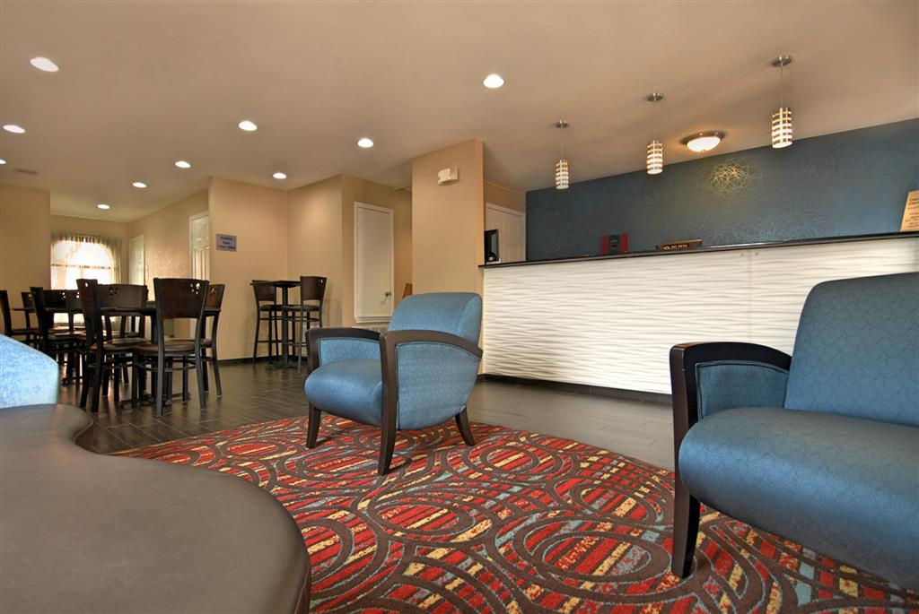 Best Western Cedar Inn