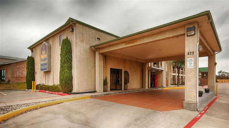 Best Western Cedar Inn