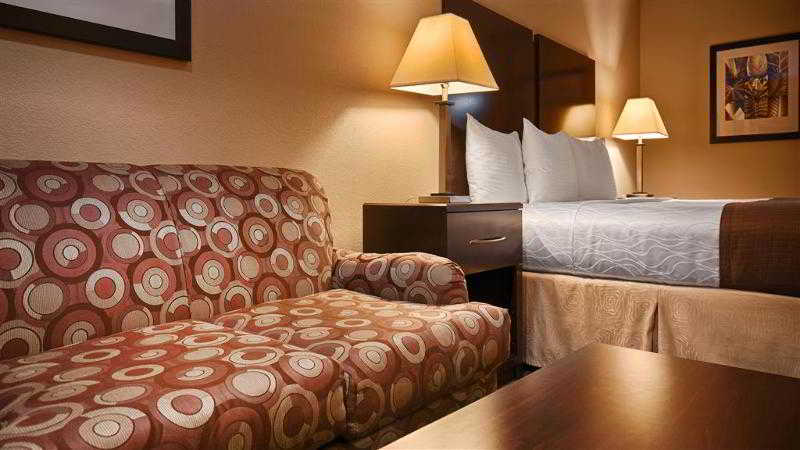 Best Western Cedar Inn