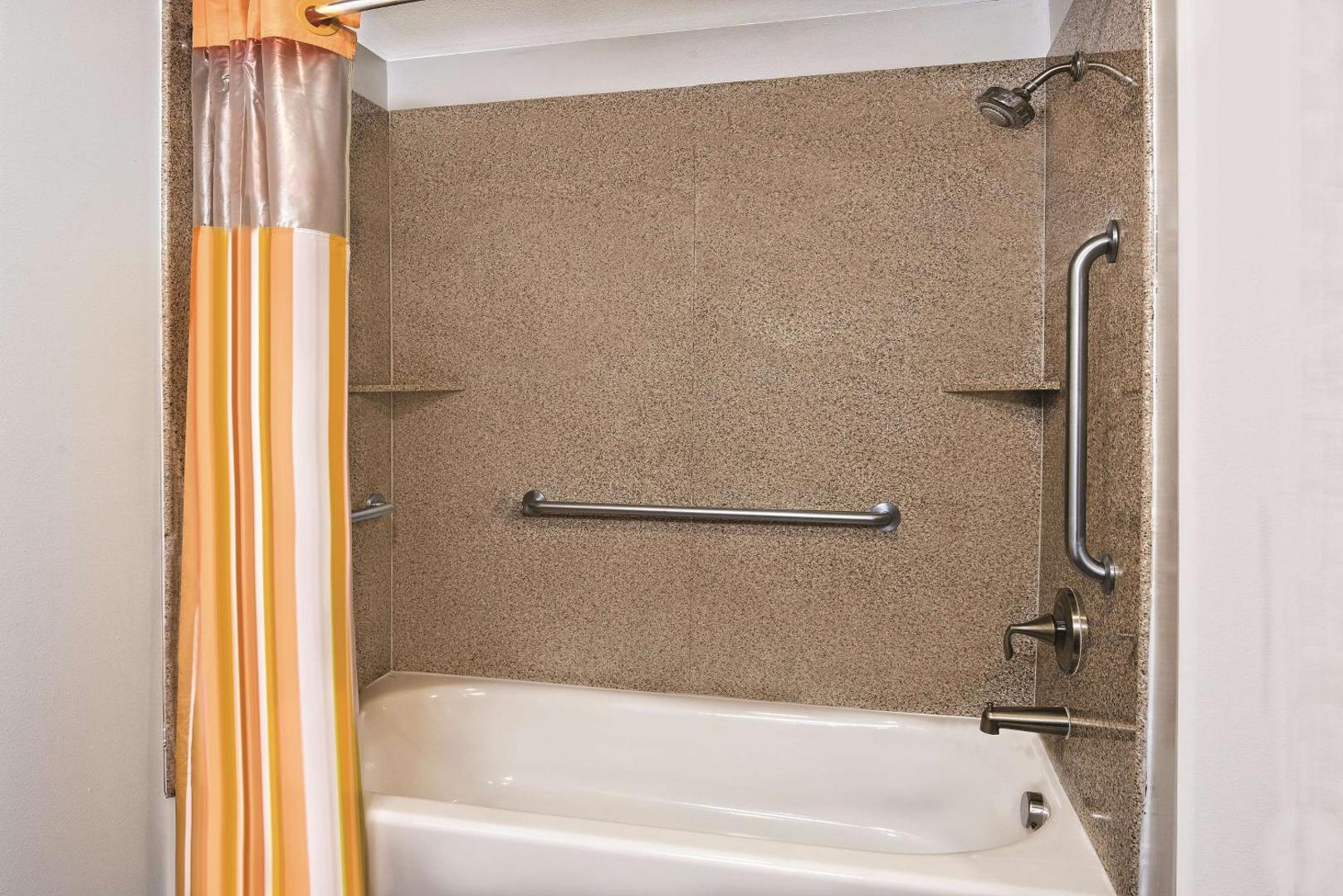 La Quinta Inn & Suites by Wyndham Austin - Cedar Park