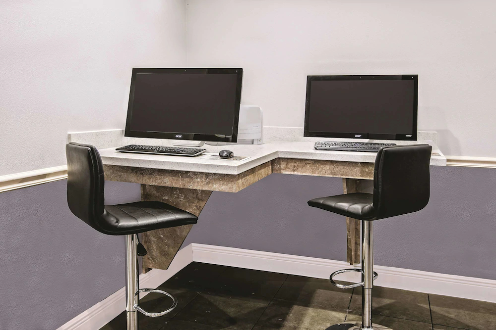 La Quinta Inn & Suites by Wyndham Austin - Cedar Park
