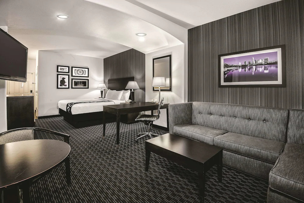 La Quinta Inn & Suites by Wyndham Austin - Cedar Park