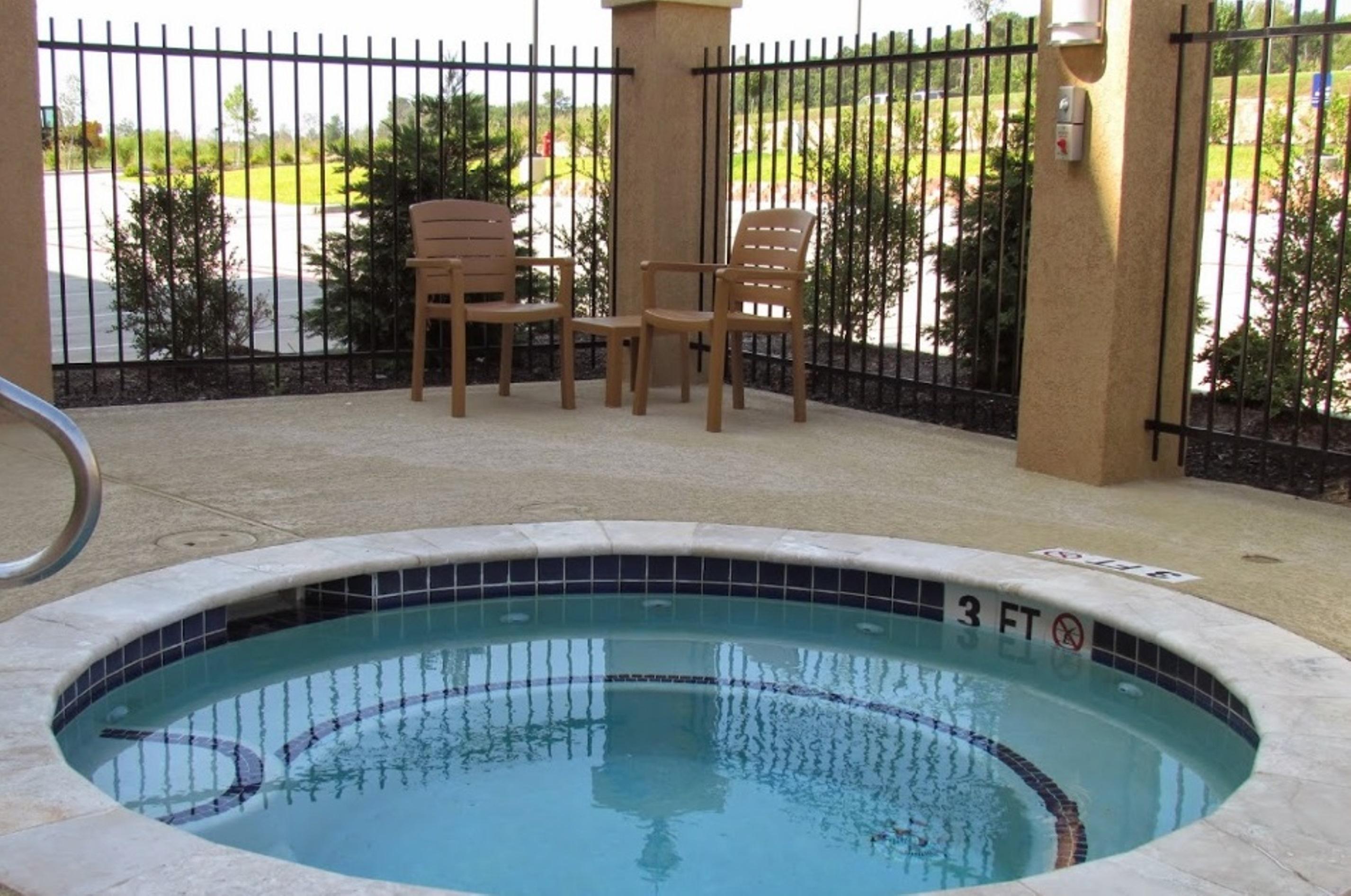 Hampton Inn & Suites Center