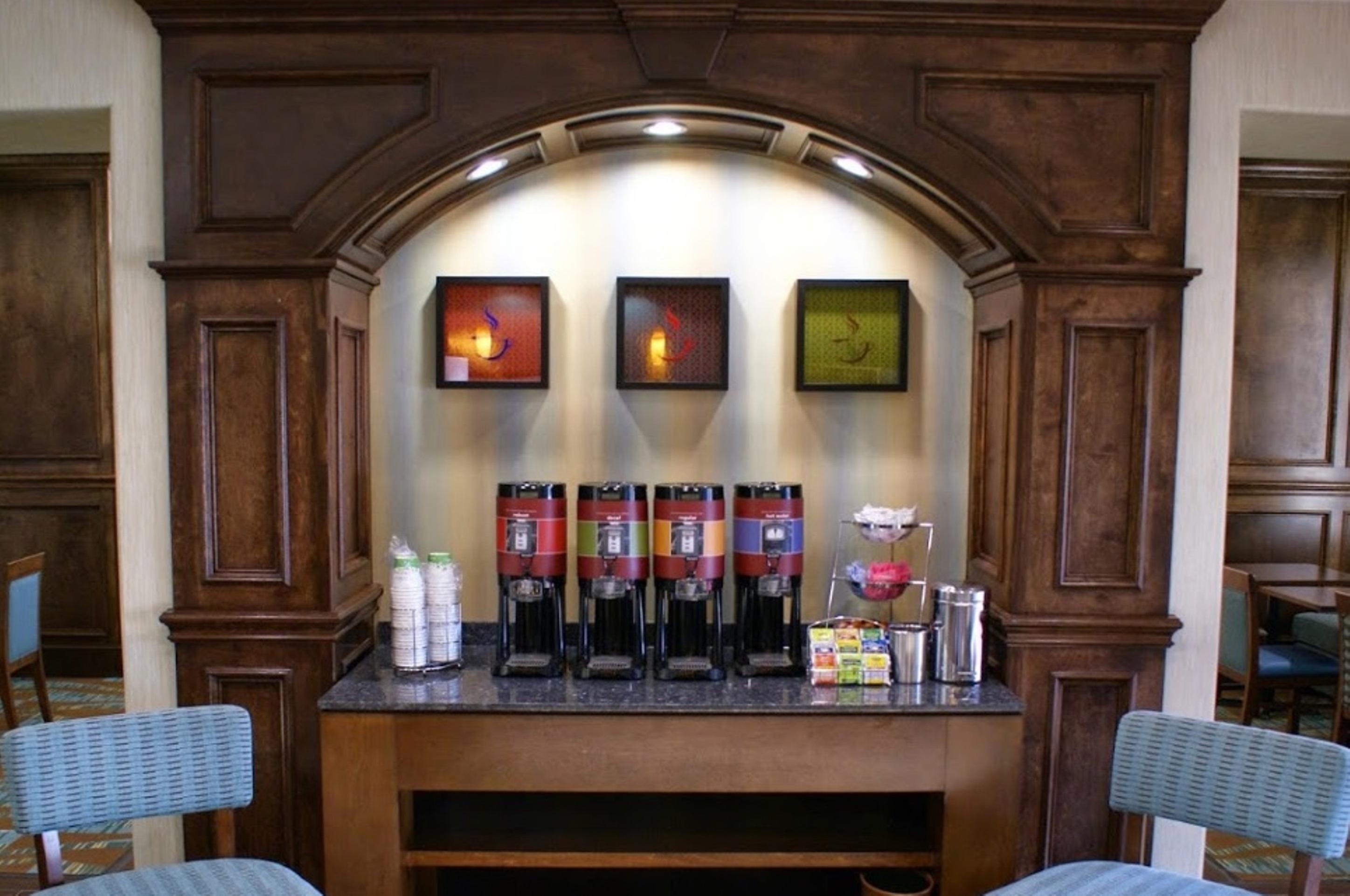 Hampton Inn & Suites Center