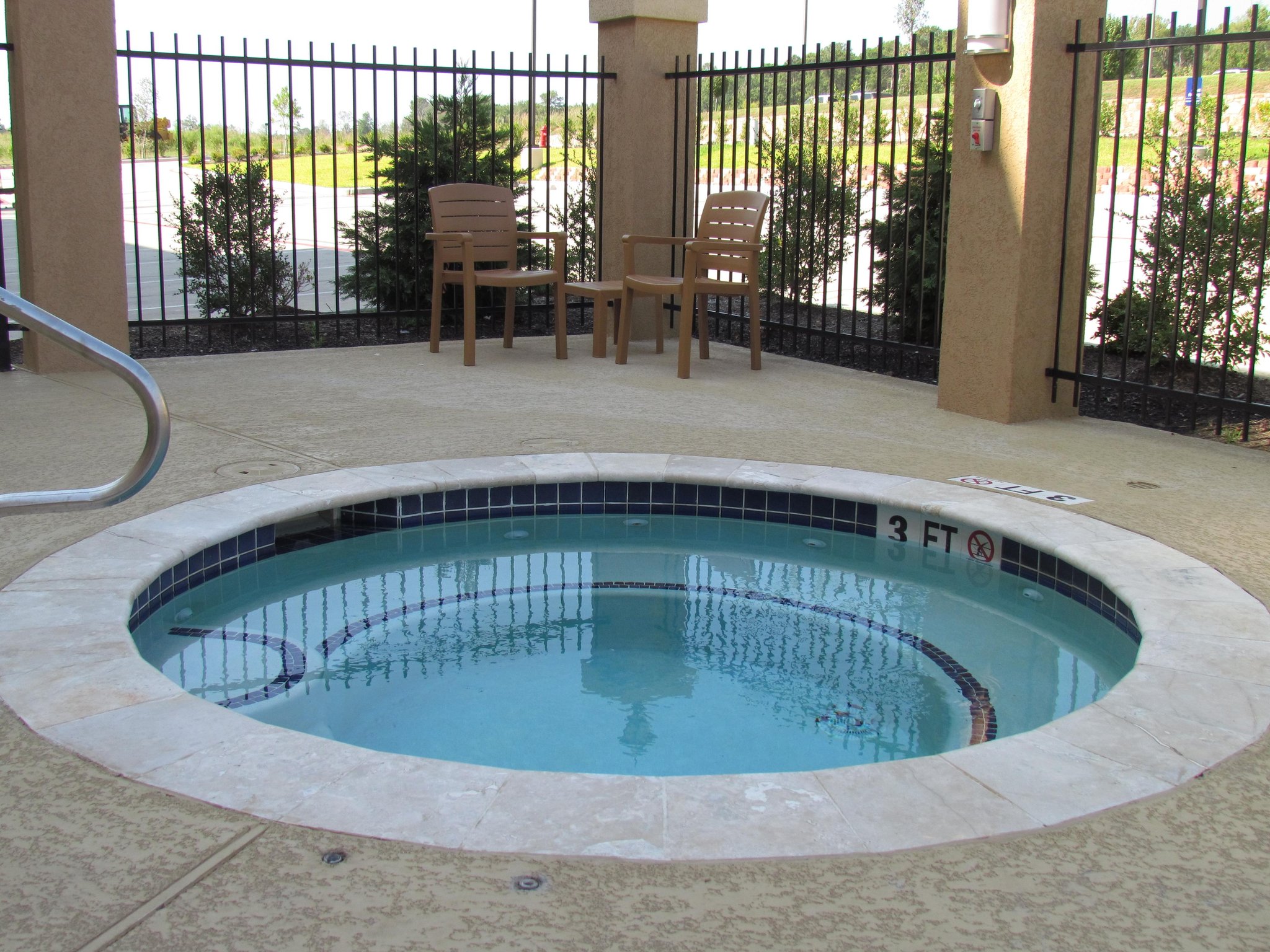 Hampton Inn & Suites Center
