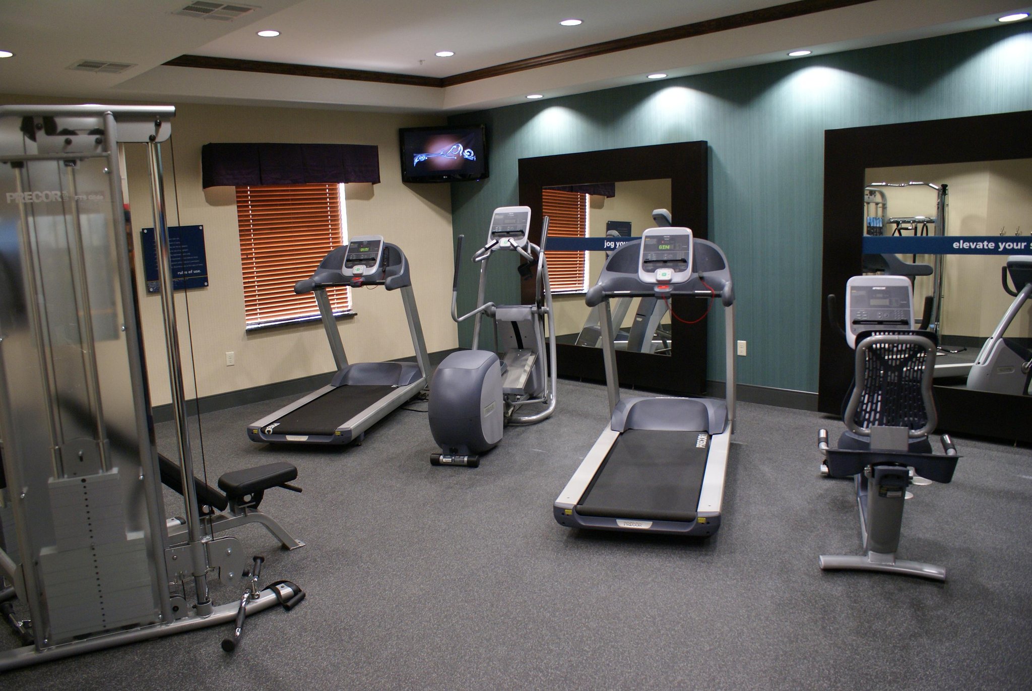 Hampton Inn & Suites Center