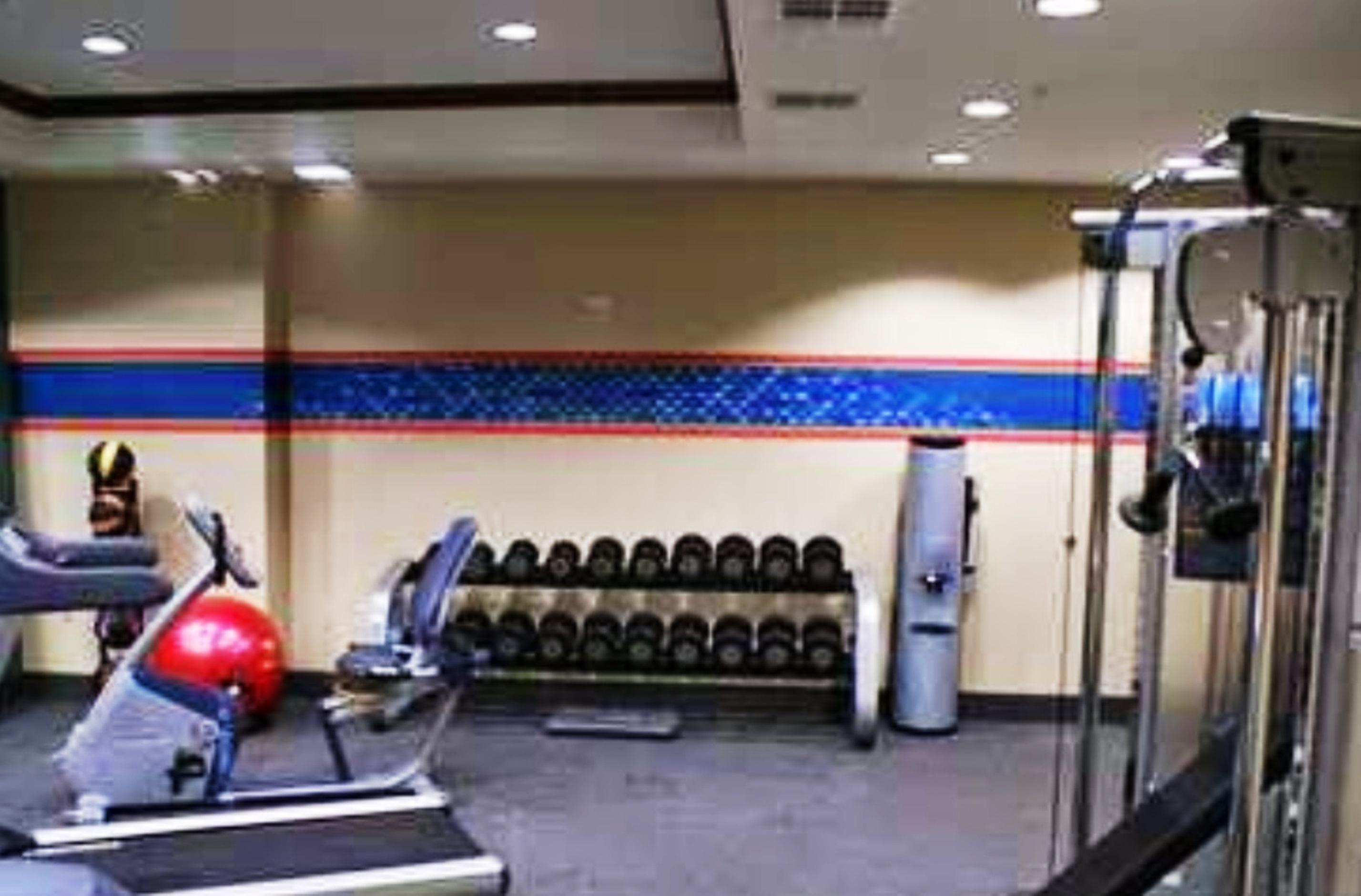 Hampton Inn & Suites Center