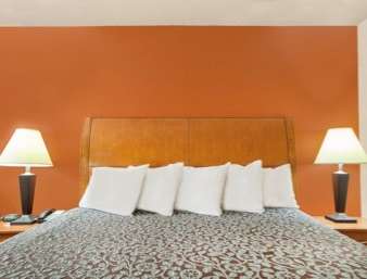 Days Inn by Wyndham Centerville
