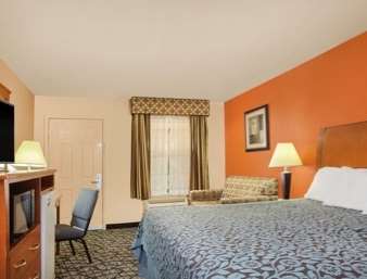 Days Inn by Wyndham Centerville