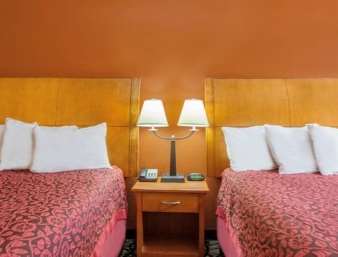 Days Inn by Wyndham Centerville