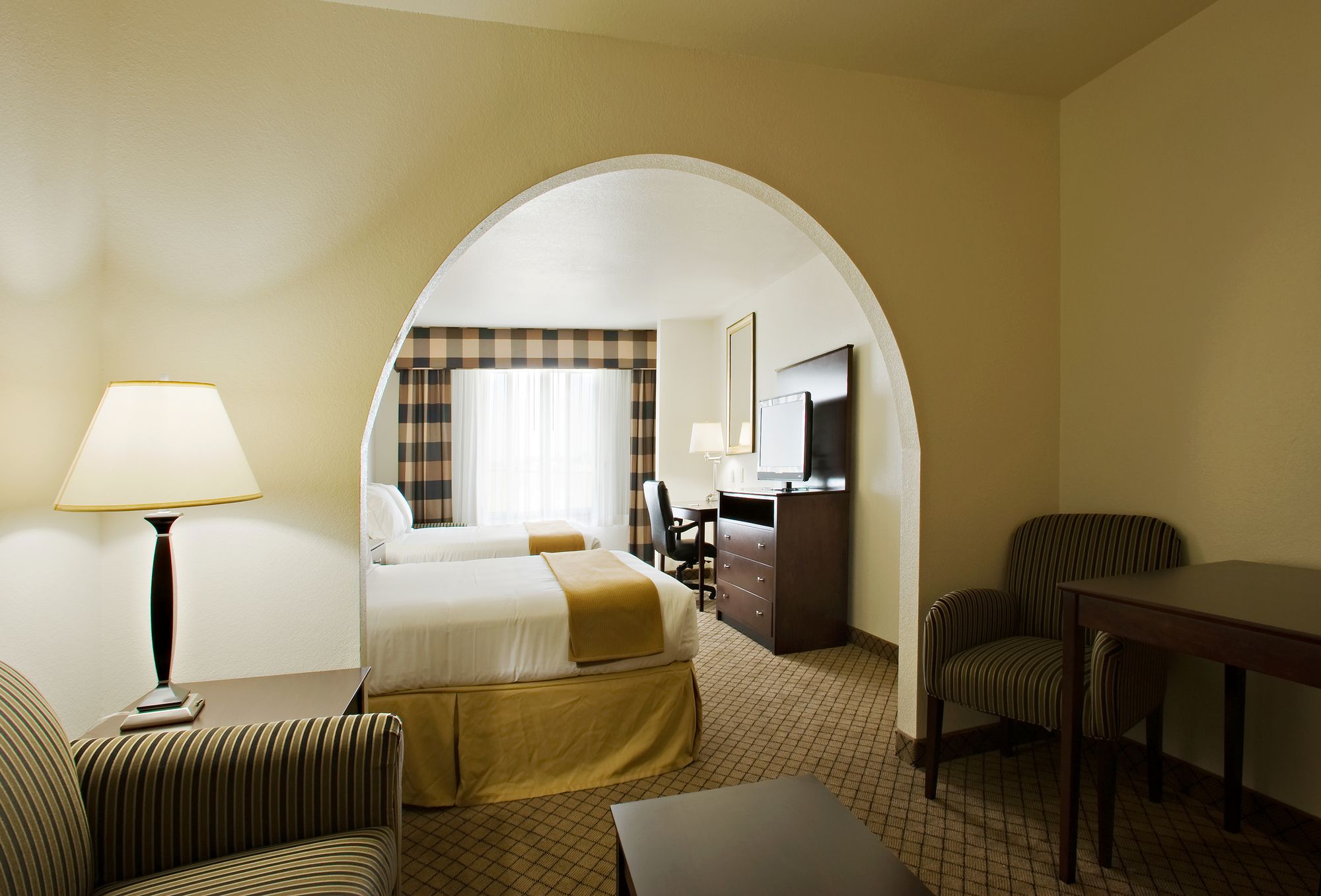 Holiday Inn Express Hotel & Suites Childress