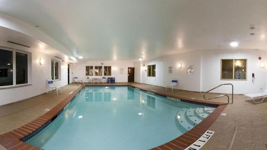Holiday Inn Express Hotel & Suites Childress