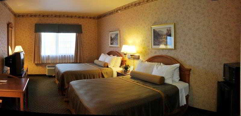 Best Western Plus Red River Inn