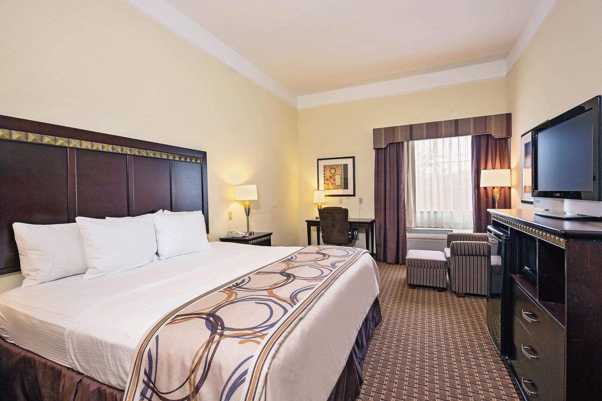 La Quinta Inn & Suites by Wyndham Cleburne