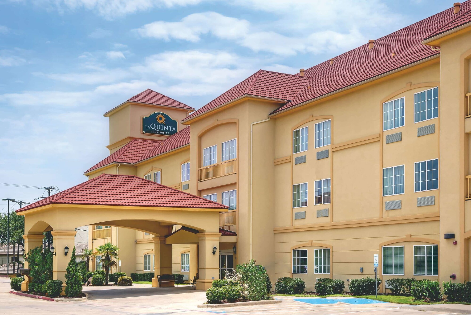 La Quinta Inn & Suites by Wyndham Cleburne