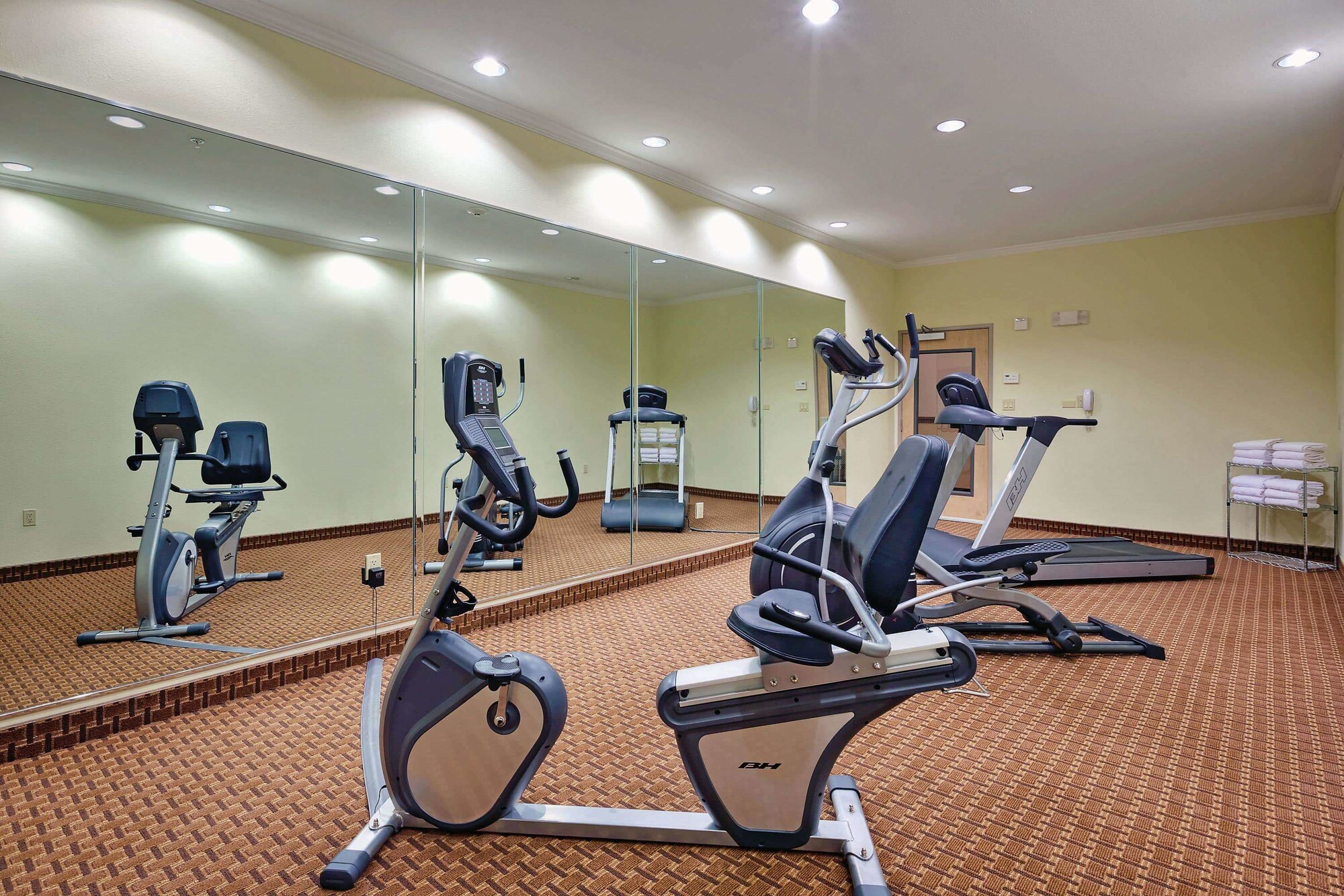 La Quinta Inn & Suites by Wyndham Cleburne