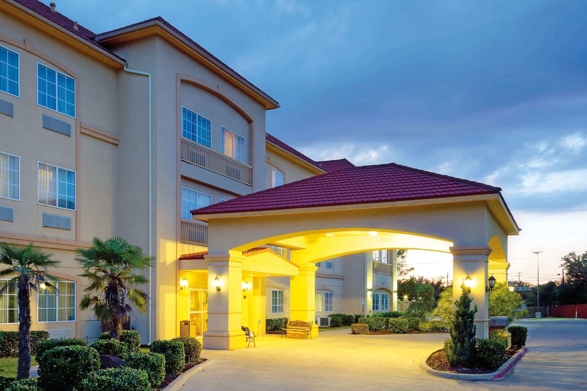 La Quinta Inn & Suites by Wyndham Cleburne