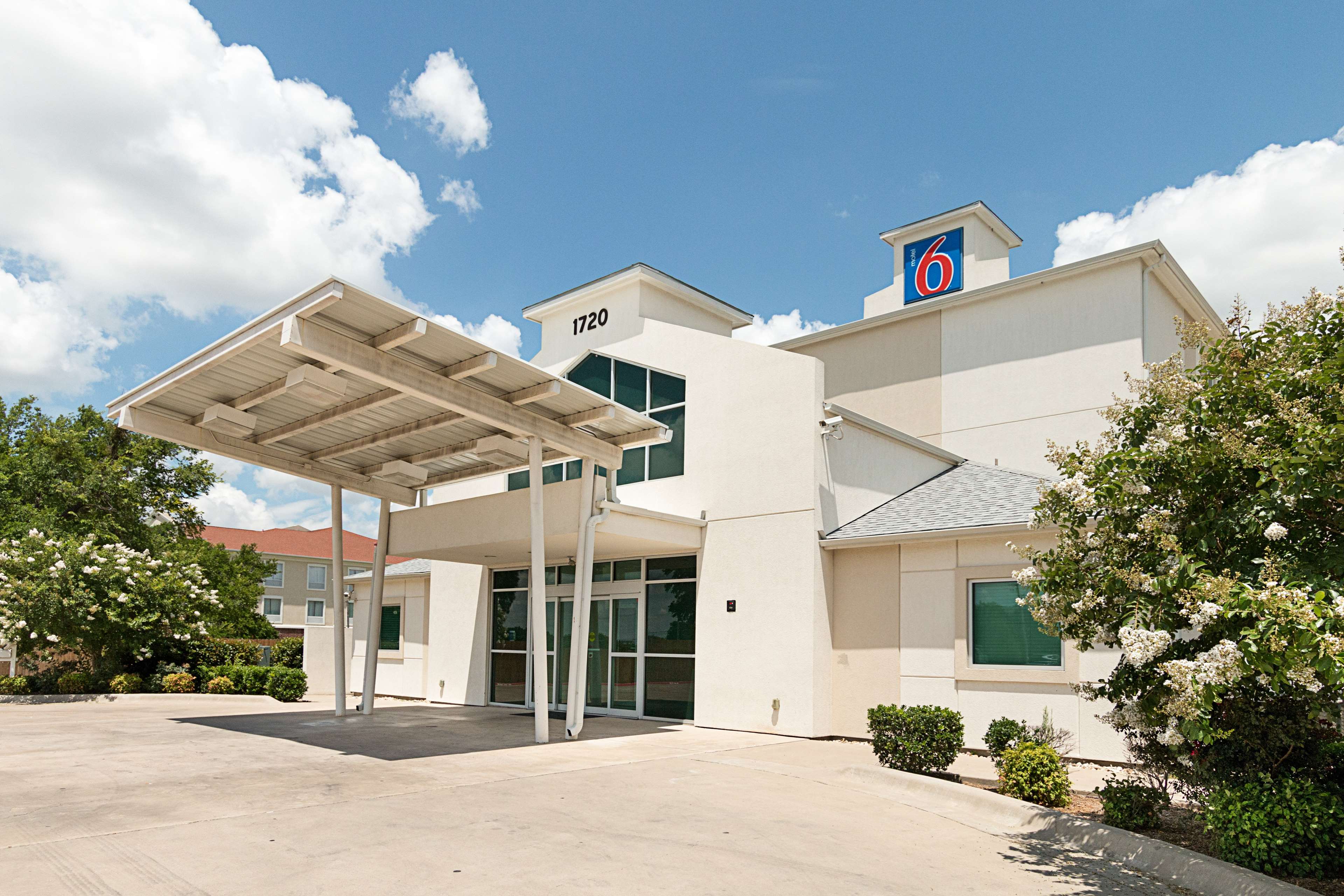 Motel 6 Cleburne