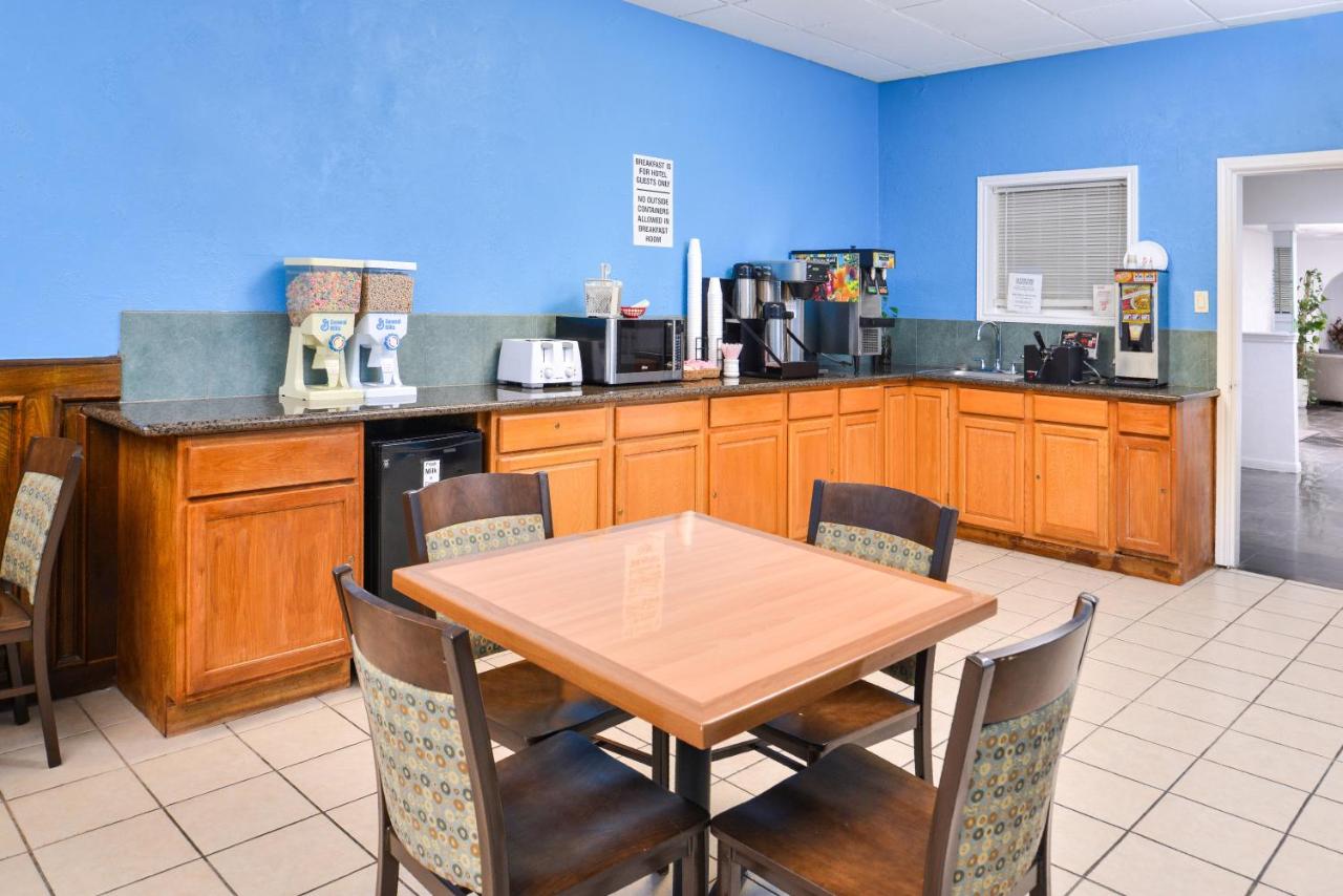 Americas Best Value Inn - Clute/Lake Jackson